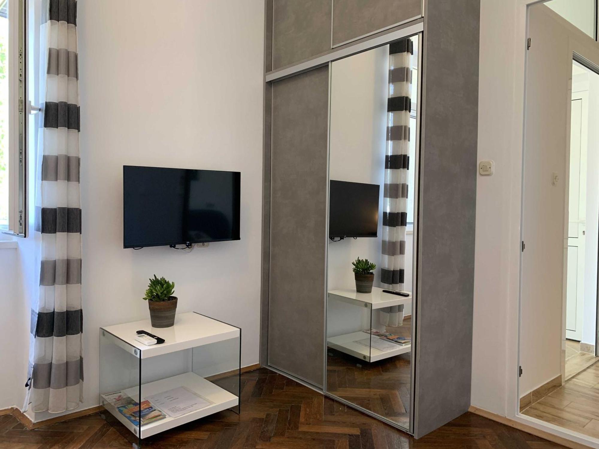 Kirigin Appartement *